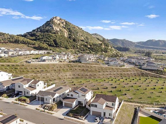 5th image of 35182 Orchard Trl