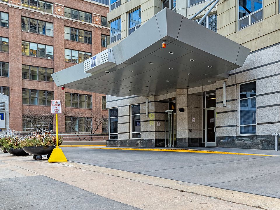 1st image of 440 N Wabash Ave APT 2607