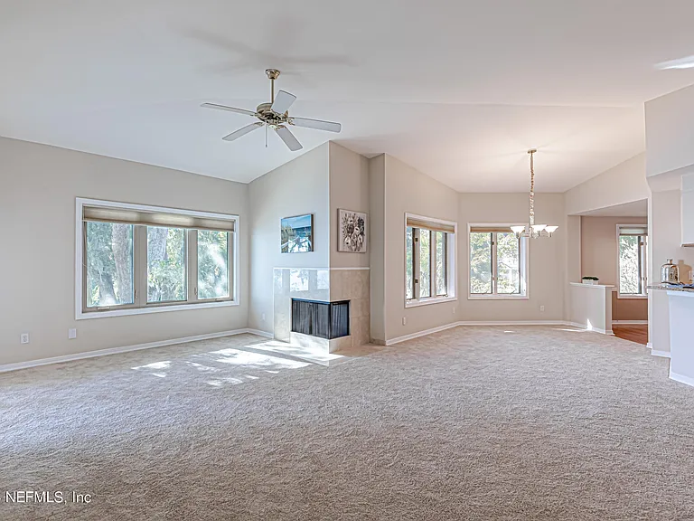 2099 Winterbourne Dr W #308 — Photo 2