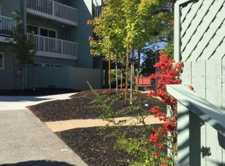 340 Liberty St APT 11, Petaluma, CA 94952