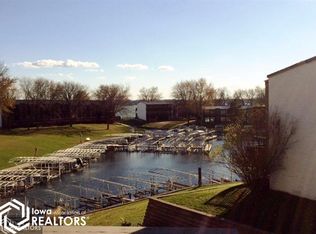 2700 N Shore Dr #PENTHOUSE 302, Clear Lake, IA 50428