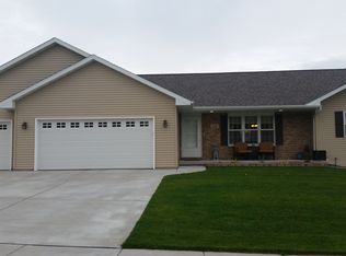 331 Monroe St, Beaver Dam, WI 53916