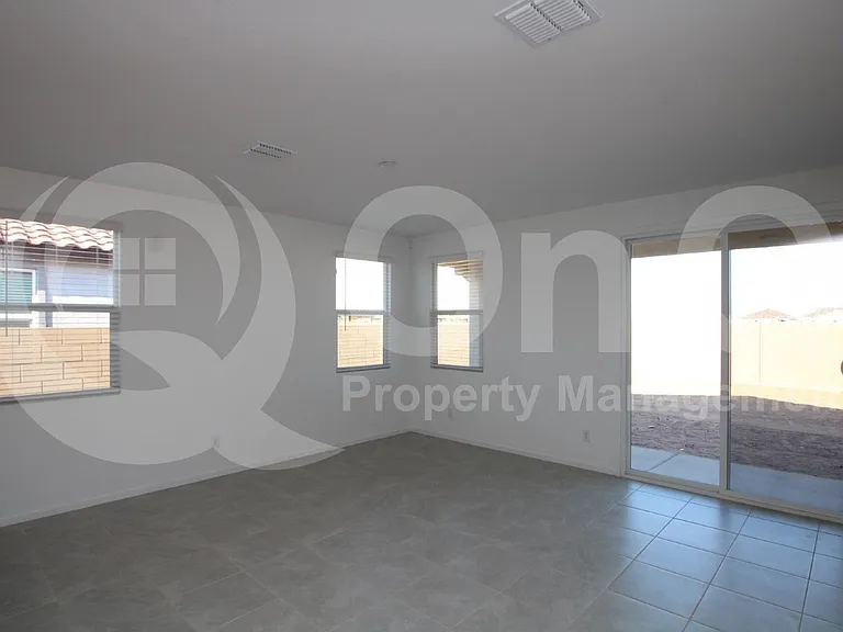 36400 W Mediterranean Way — Photo 6