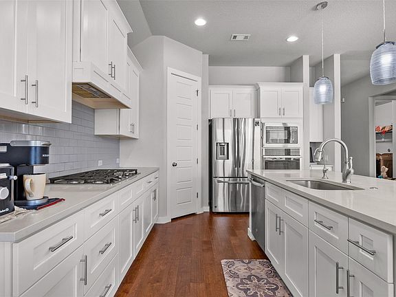2nd image of 4376 Hannover Way