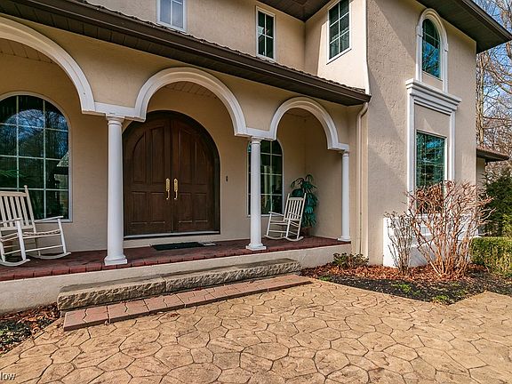 4th image of 8845 Sanctuary Dr