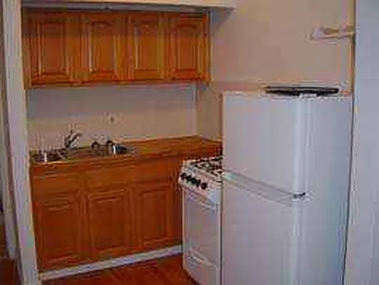 Rented by NYLA Realty | media 12