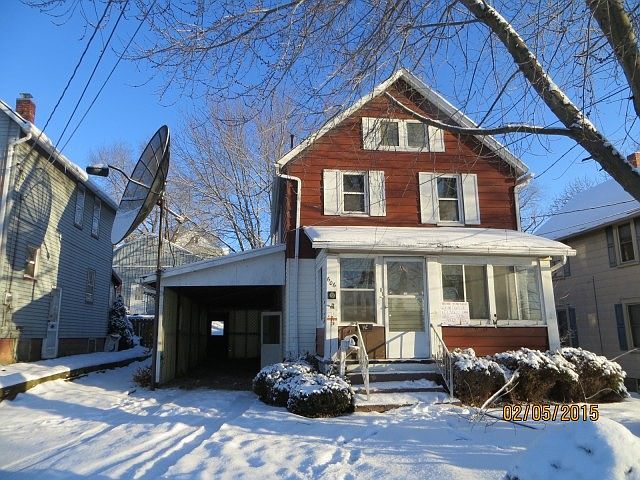 1st image of 606 W Clark St