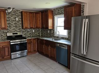 2910 E Walnut St, Colmar, PA 18915