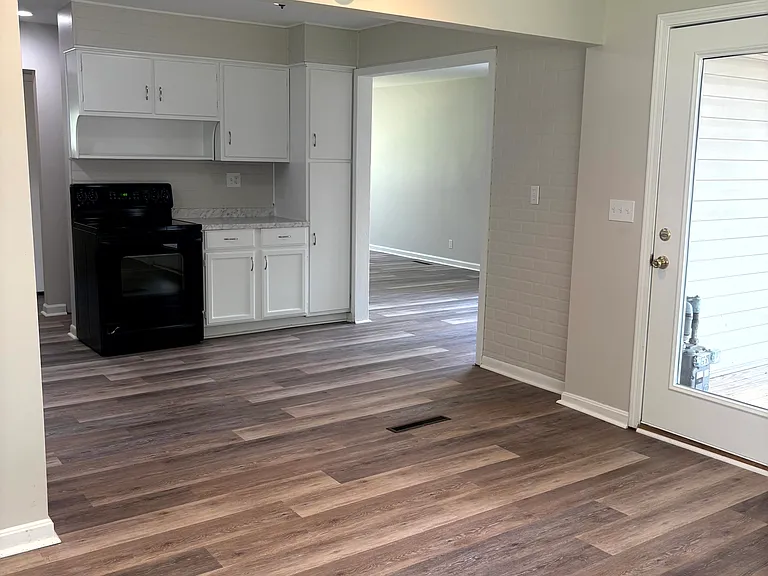 1706 Ashmoor Ln — Photo 15