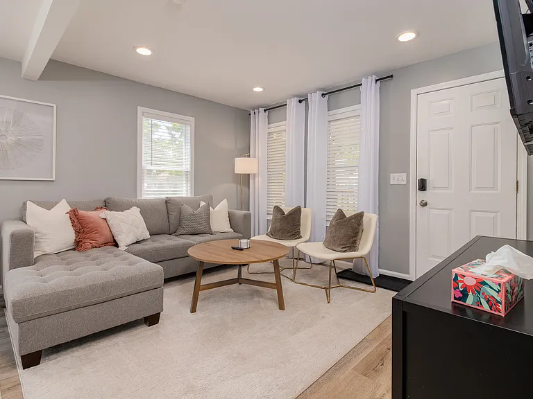 23368 Hoover Ave — Photo 17
