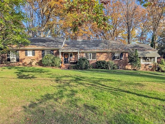 2nd image of 301 Tarrytown Dr