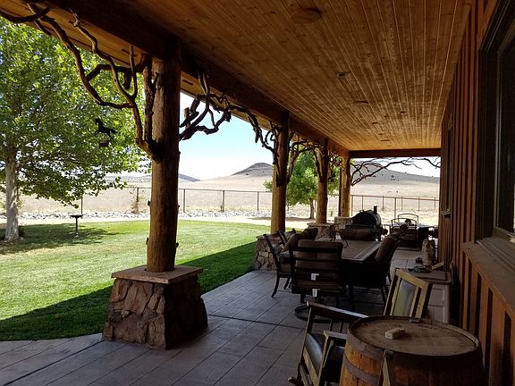 Entertainment Rear Patio