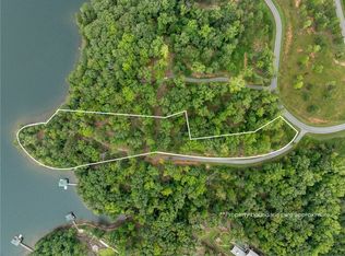 115 Sandy Hollow Ct, Six Mile, SC 29682