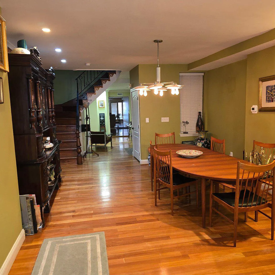 3 bed, 3.5 bath, 3734 sqft, $3,500 — Photo 3