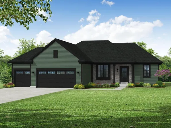 2719 Mapleton AVENUE, East Troy, WI 53120