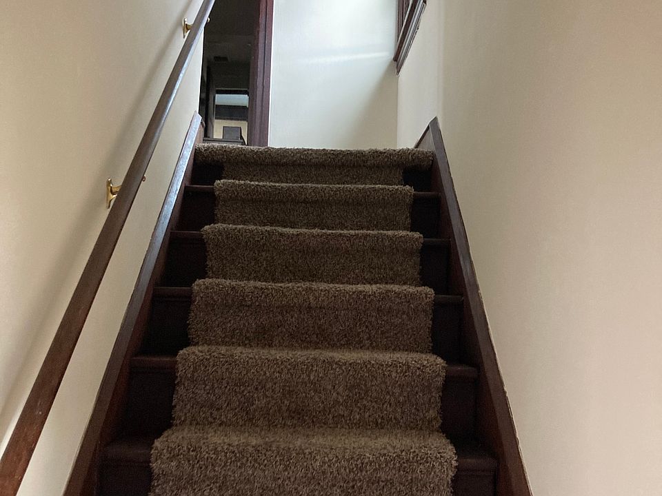 1st image of 913 N York Rd