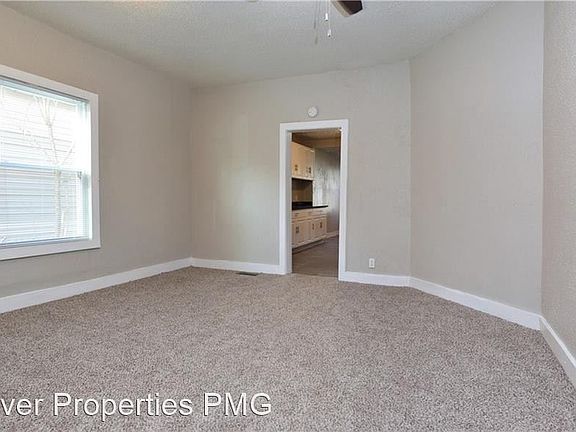 5th image of 3246 N Graceland Ave