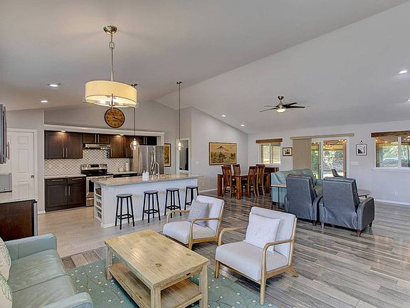 18 S Iwaiwa St, Hilo, HI 96720 | MLS #705330 | Zillow