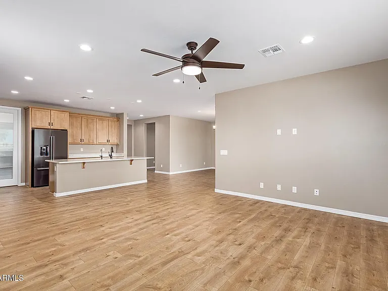 3161 S 183rd Dr — Photo 18