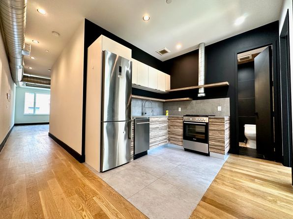 244 Hawthorne St #4R