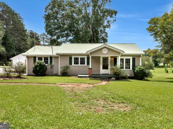 1707 Buena Vista Dr, Toccoa, GA 30577