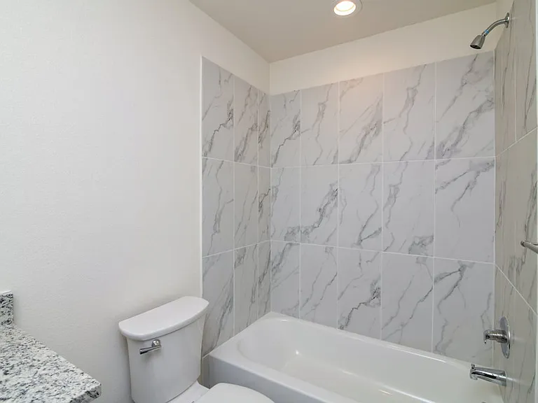 201 S May St #2 — Photo 18
