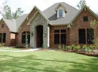 3906 Epic Dr, Spring, TX 77386