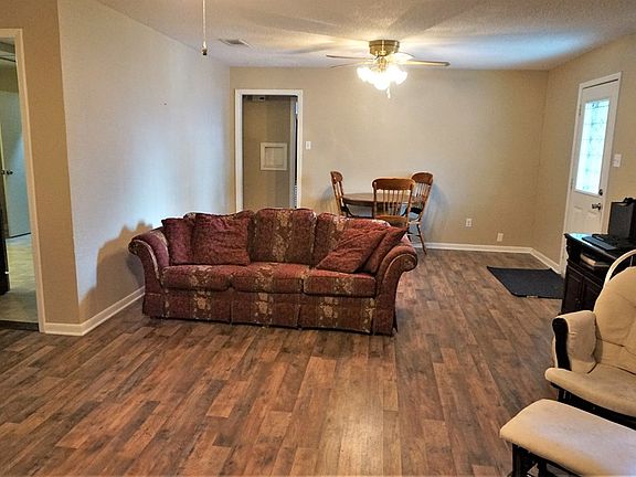 5th image of 716 N 15th St