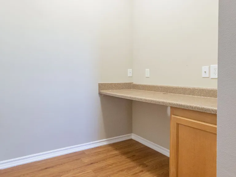 Saddle Creek — Photo 12