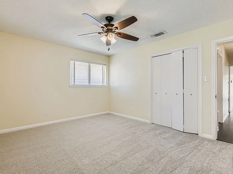 5313 Basswood Ln — Photo 14