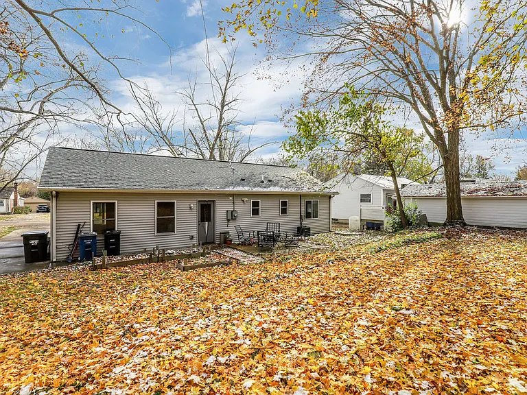 2434 Pinecrest Ave — Photo 51