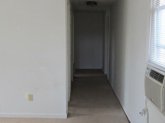 5th image of 802 Lakeview Dr