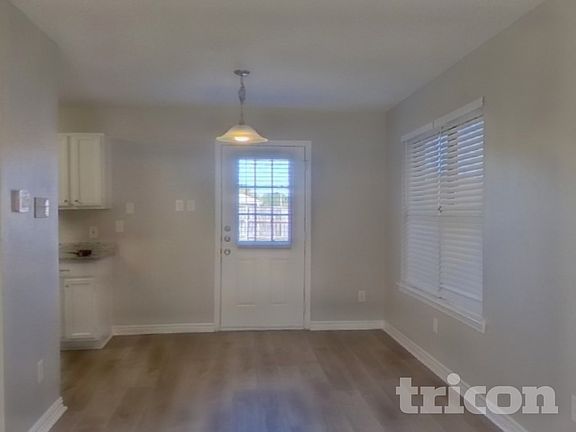 4th image of 815 Wyndham Pl