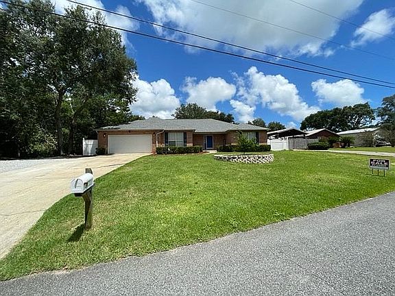 3rd image of 2830 Avenida De Soto