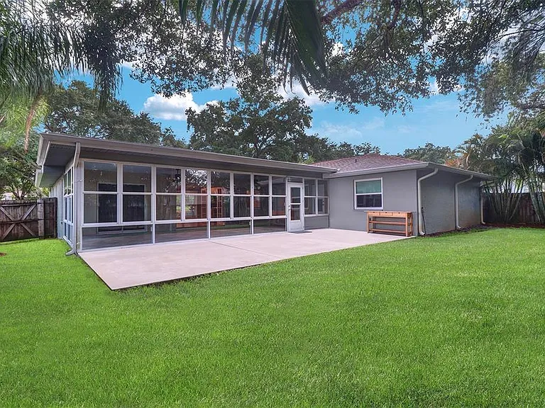 2958 Meadow Wood Dr — Photo 31