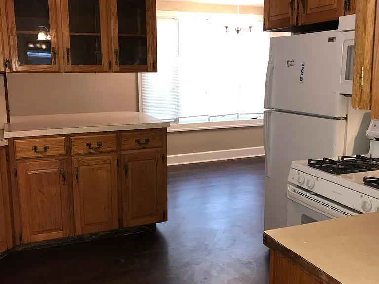 922 11th St NE — Photo 8