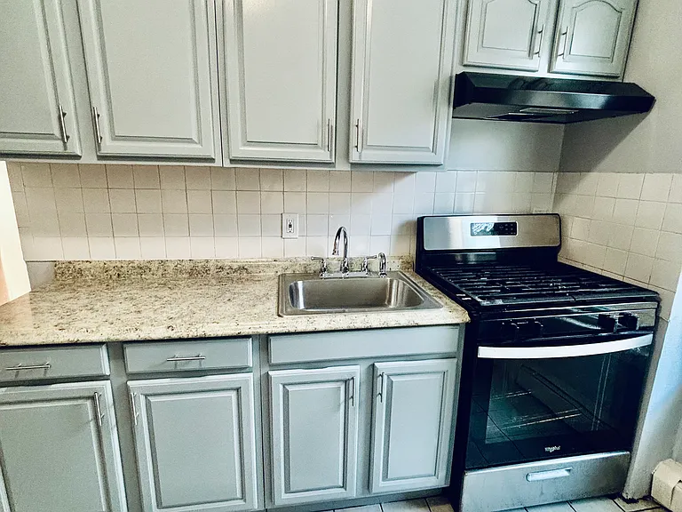 11 Congress St #2 — Photo 3