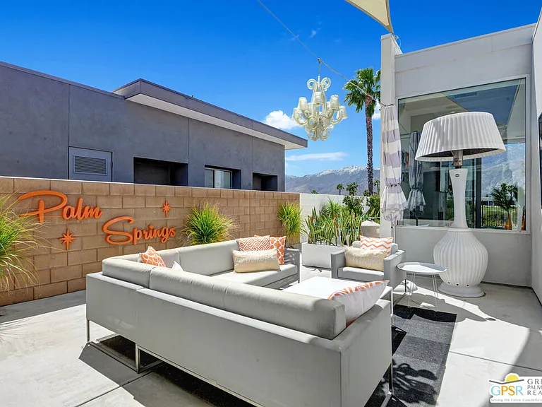 949 Bernardi Ln — Photo 33