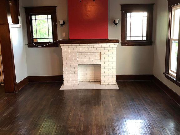 5th image of 472 Tacoma Ave APT 2