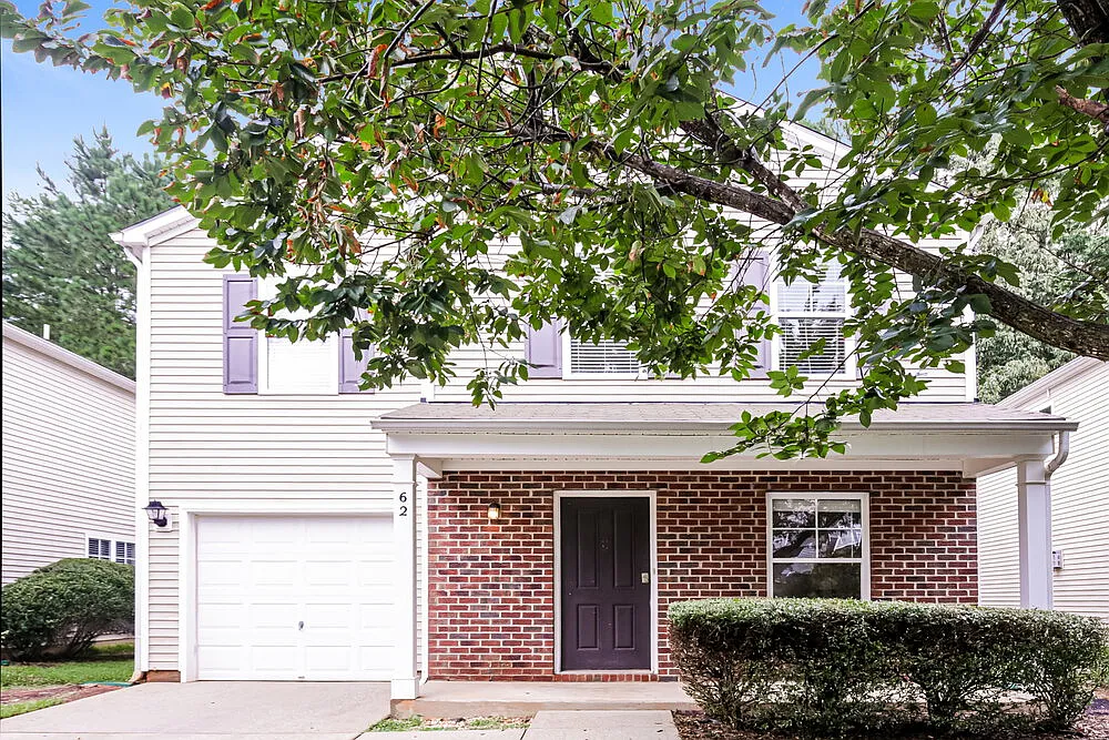 3 bed, 2.5 bath, 1780 sqft, $1,900 — Photo 1
