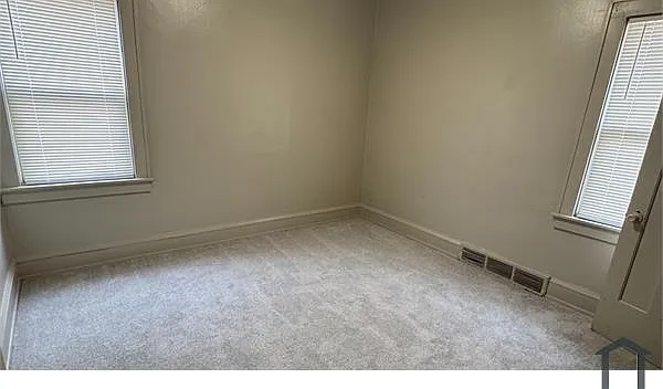3 bed, 2205 sqft, $1,600 — Photo 3