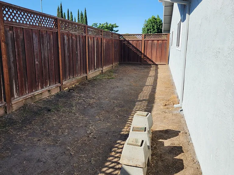1509 Debbra Way — Photo 9