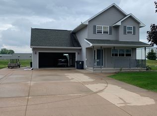 1020 Calypso Dr, Winneconne, WI 54986