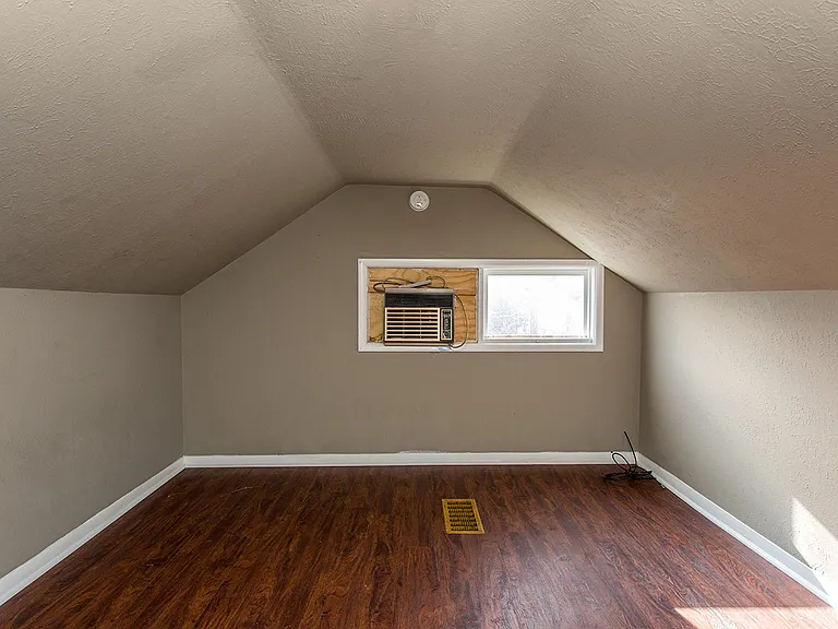1005 Pleasant View Dr — Photo 18