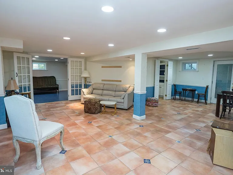 5628 Knollwood Rd — Photo 9