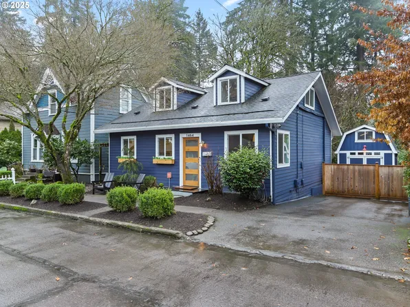1464 Buck St, West Linn, OR 97068