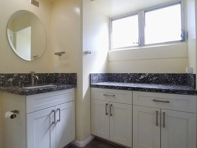 2464 Prince Edward St #521 — Photo 3