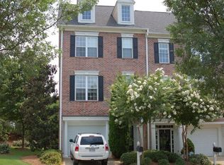 1201 Waters Edge Trl, Roswell, GA 30075