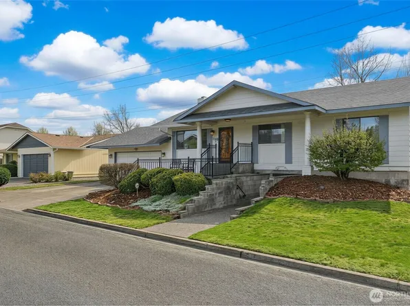 1140 SE Colonial Drive, College Place, WA 99362