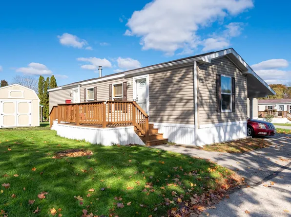 89 Blackberry Place, Kittery, ME 03904